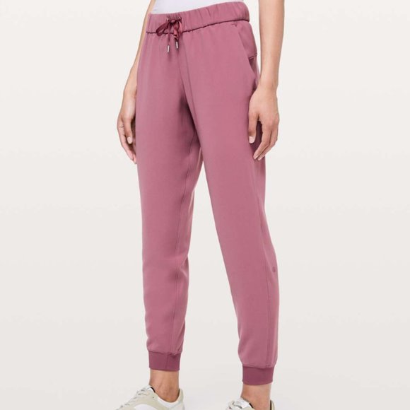 lululemon athletica Pants - Lululemon Athletica On The Fly Jogger